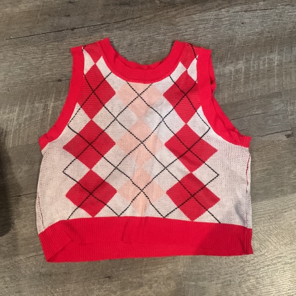 Two Light Sweater Vests - Picture 3 of 3